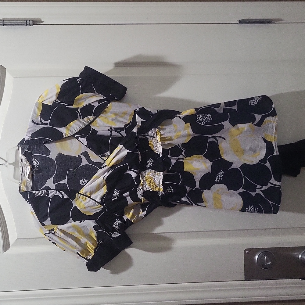 dressbarn size Large top